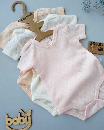 Комплект з 3 перфорованих боді, серія Basic Caramell